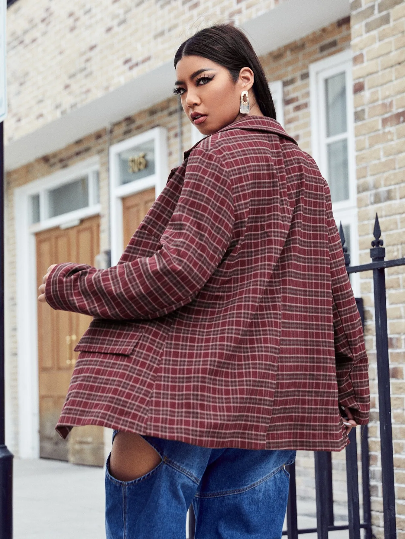 Elegant Plaid Button Front Long Sleeve Lapel Long Plus Size Blazer