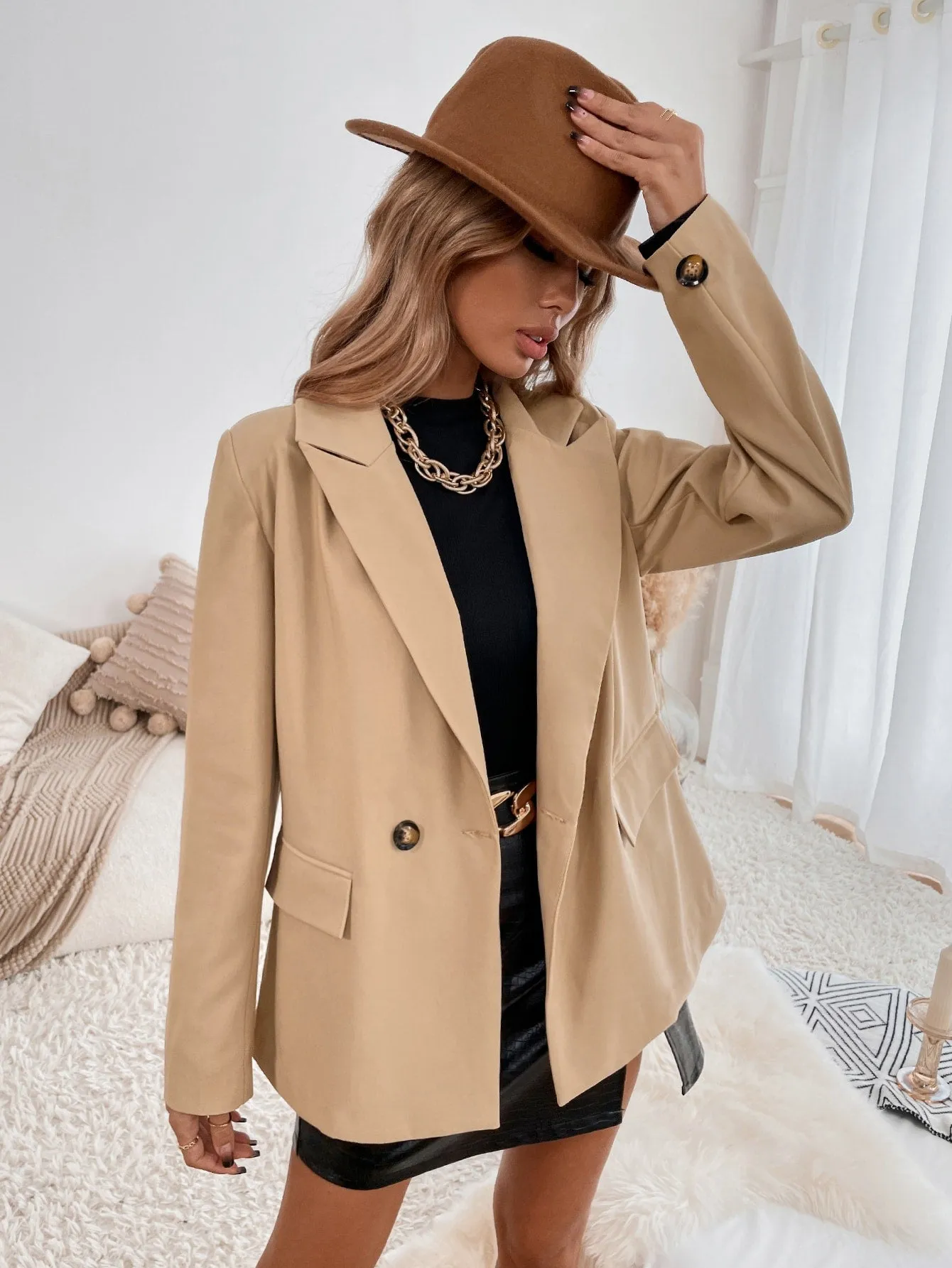 Elegant Plain Pocket Long Sleeve Lapel Regular Women Blazer