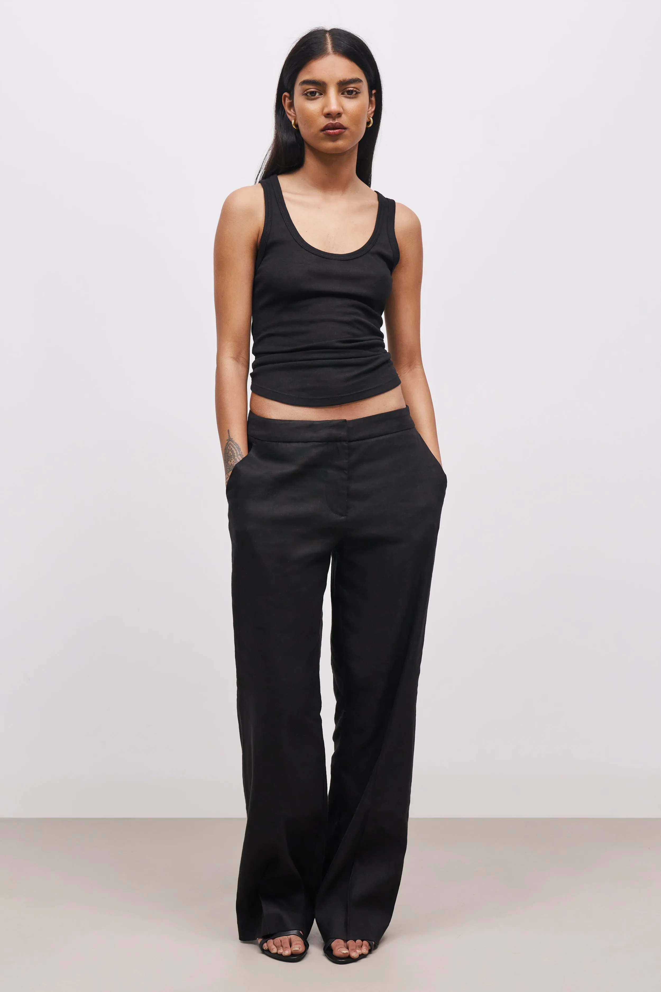 Tailored Linen Trousers - Black