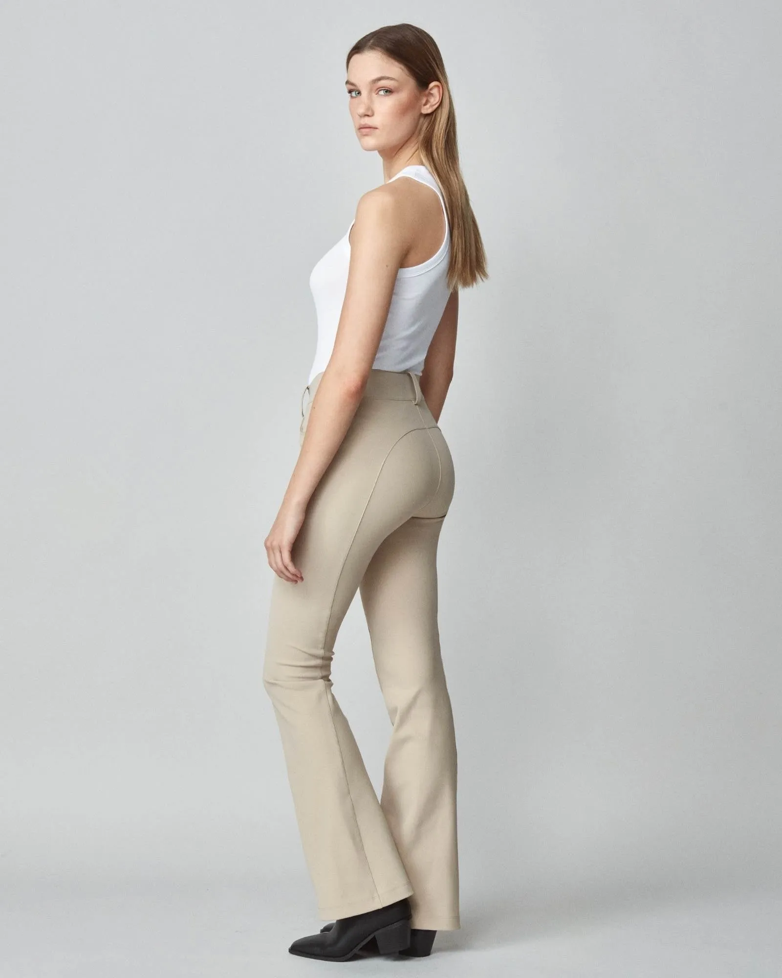 Yagya Tailored Trousers Tan